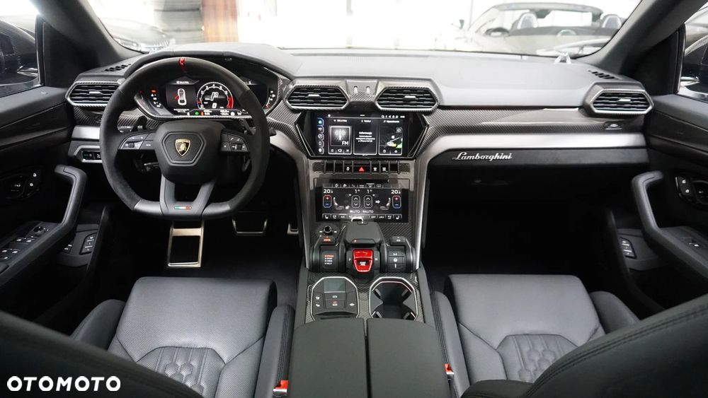 Lamborghini Urus - 8