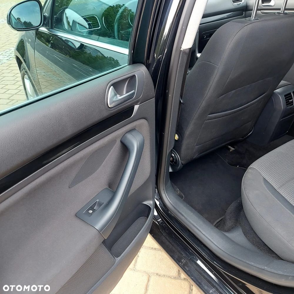 Volkswagen Golf 1.6 TDI Comfortline - 10
