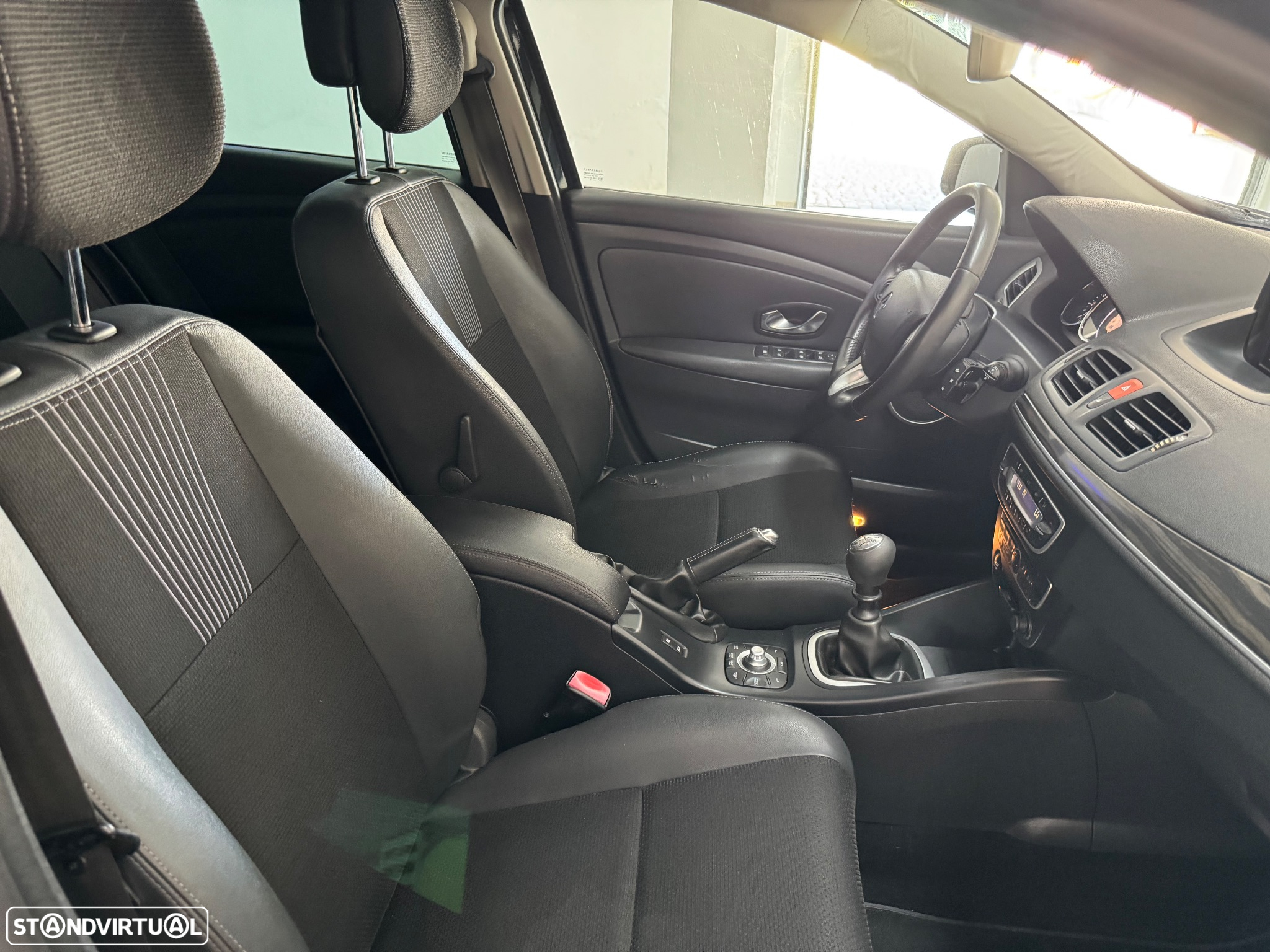Renault Mégane Sport Tourer 1.5 dCi Dynamique S - 41