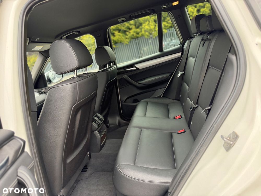 BMW X3 xDrive20d - 16