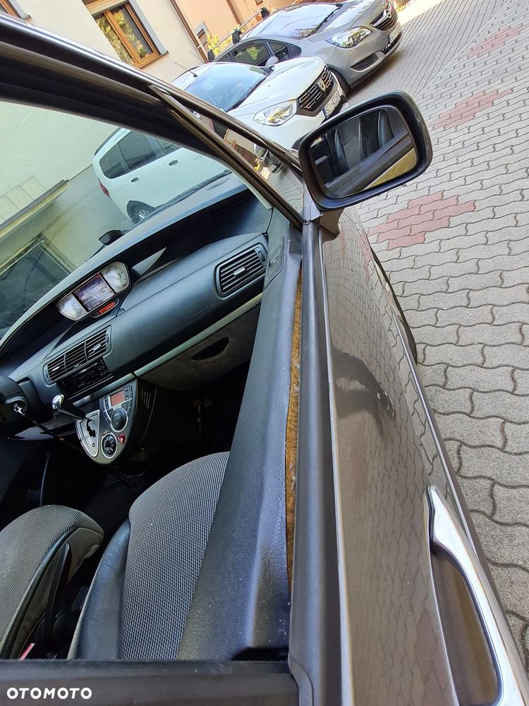 Peugeot 807 2.2 HDi Premium Grand Prix - 9