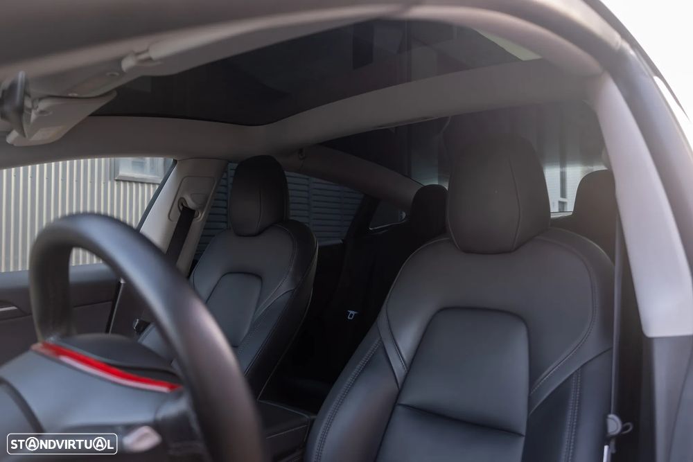 Tesla Model 3 Performance Dual Motor AWD - 26