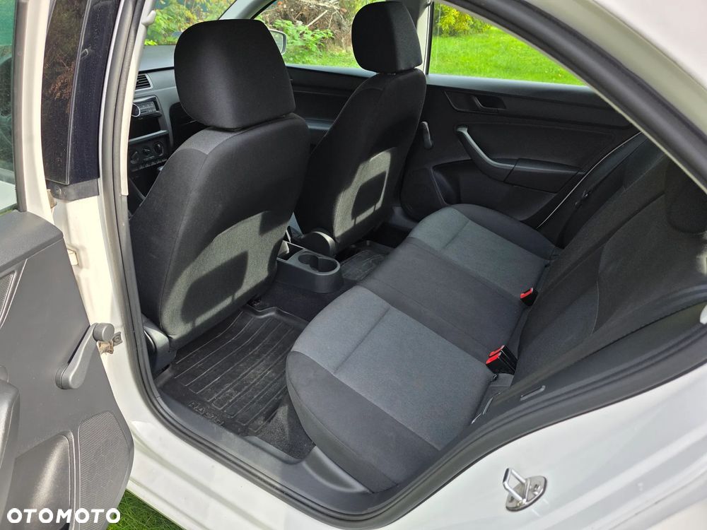 Skoda RAPID 1.2 TSI Active - 11