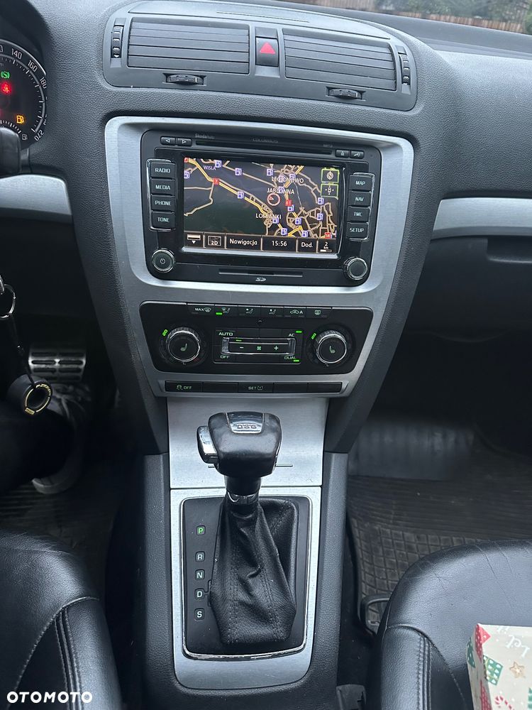 Skoda Octavia 2.0 TDI DPF DSG RS - 12