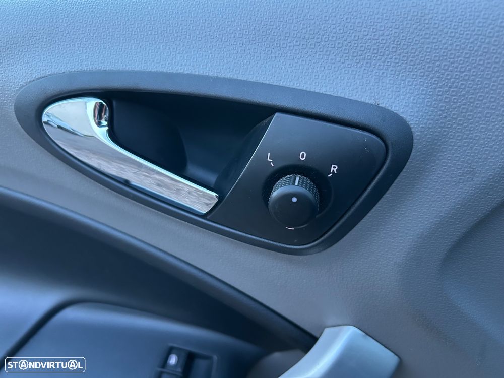 SEAT Ibiza 1.2 TDI Sport DPF - 17