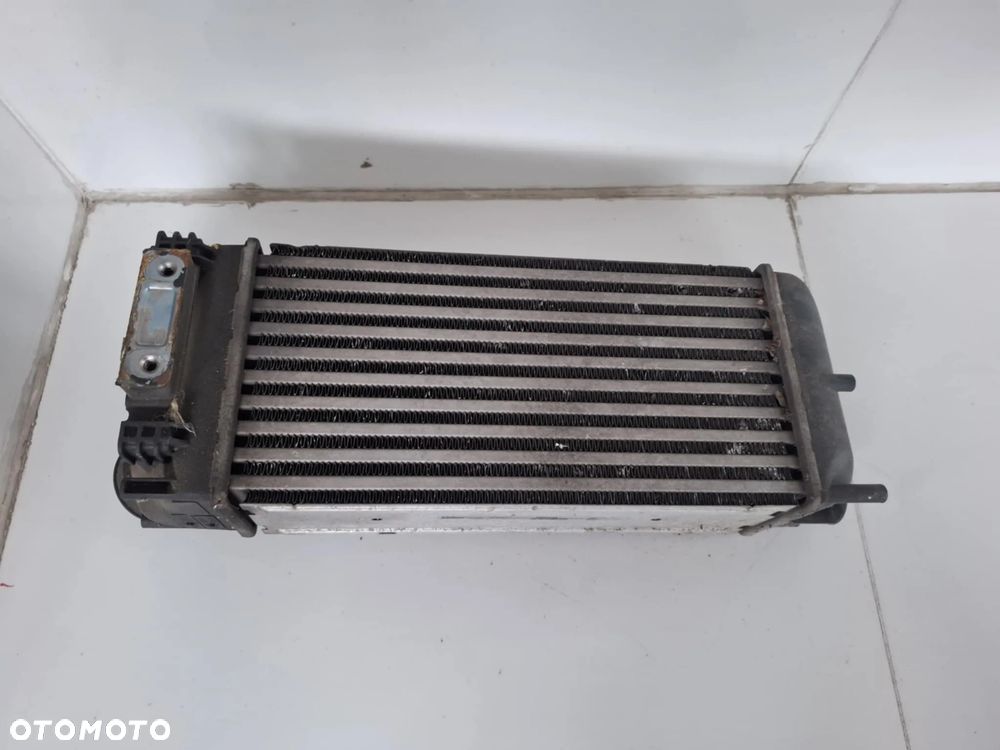 CHŁODNICA POWIETRZA INTERCOOLERA PEUGEOT 3008 I 1,6 THP BENZYNA POWIETRZA - 2