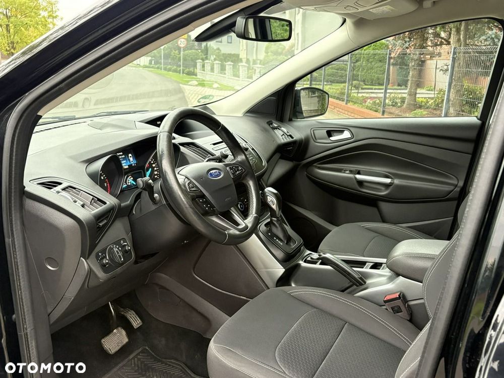 Ford Kuga 1.5 EcoBoost 2x4 Cool & Connect - 10