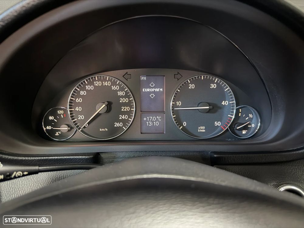 Mercedes-Benz C 220 CDI Avantgarde DPF - 39