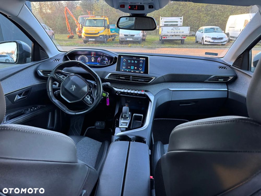 Peugeot 3008 1.5 BlueHDi Allure S&S EAT8 - 8