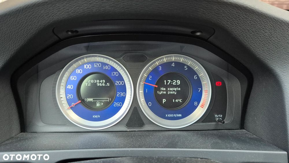 Volvo V60 T6 AWD R-Design - 2