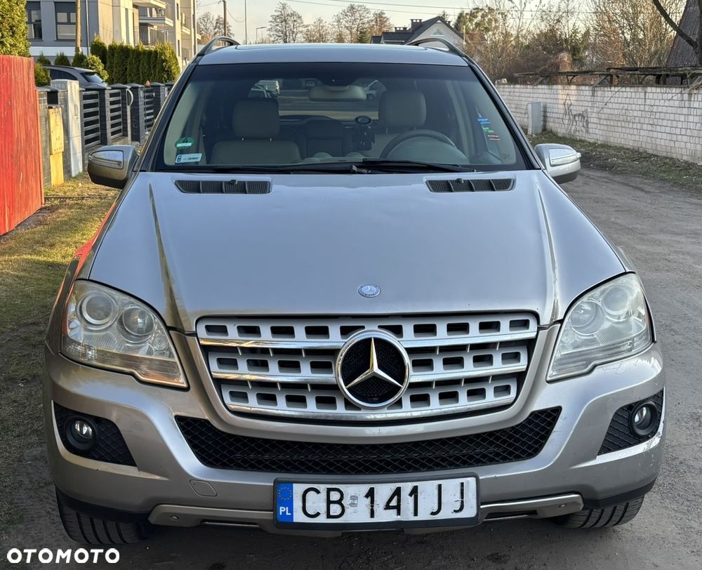 Mercedes-Benz ML 350 4-Matic - 3