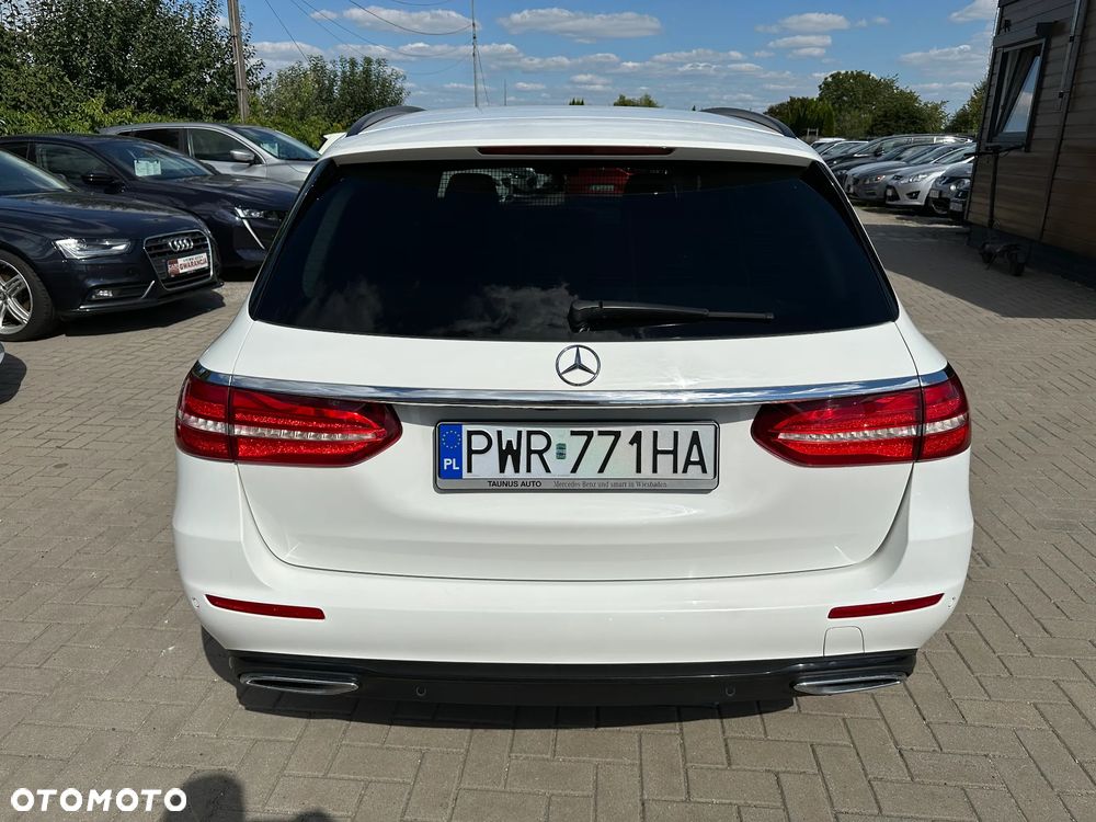 Mercedes-Benz Klasa E - 34