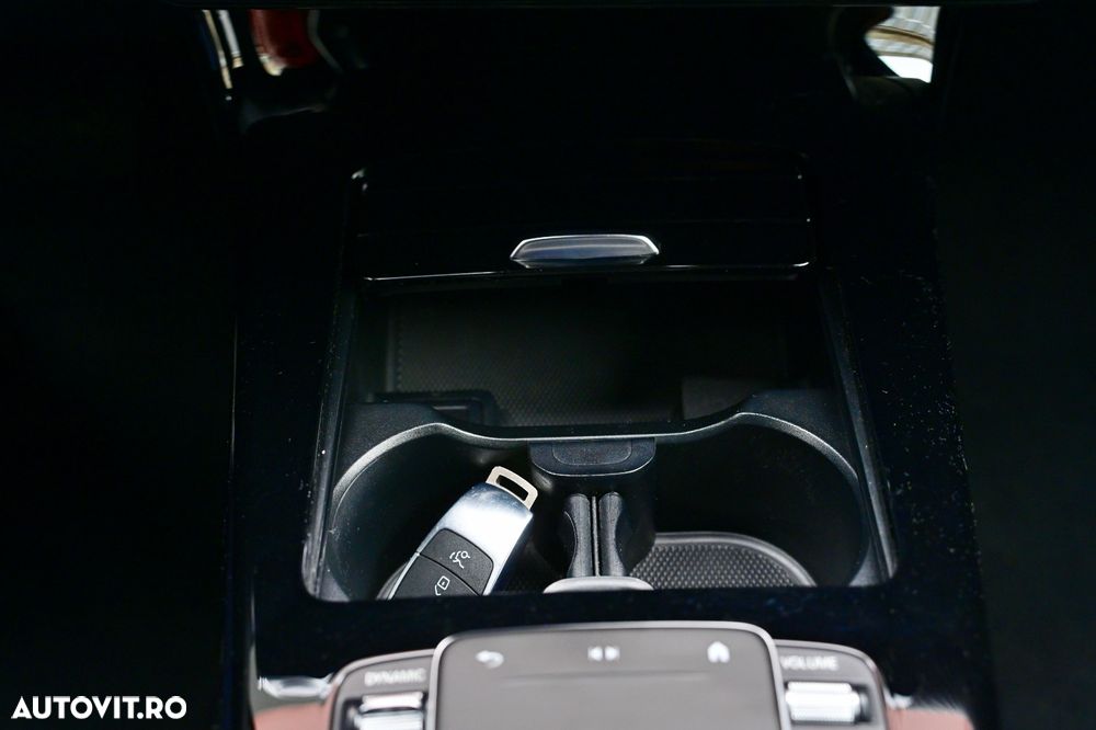 Mercedes-Benz A - 37