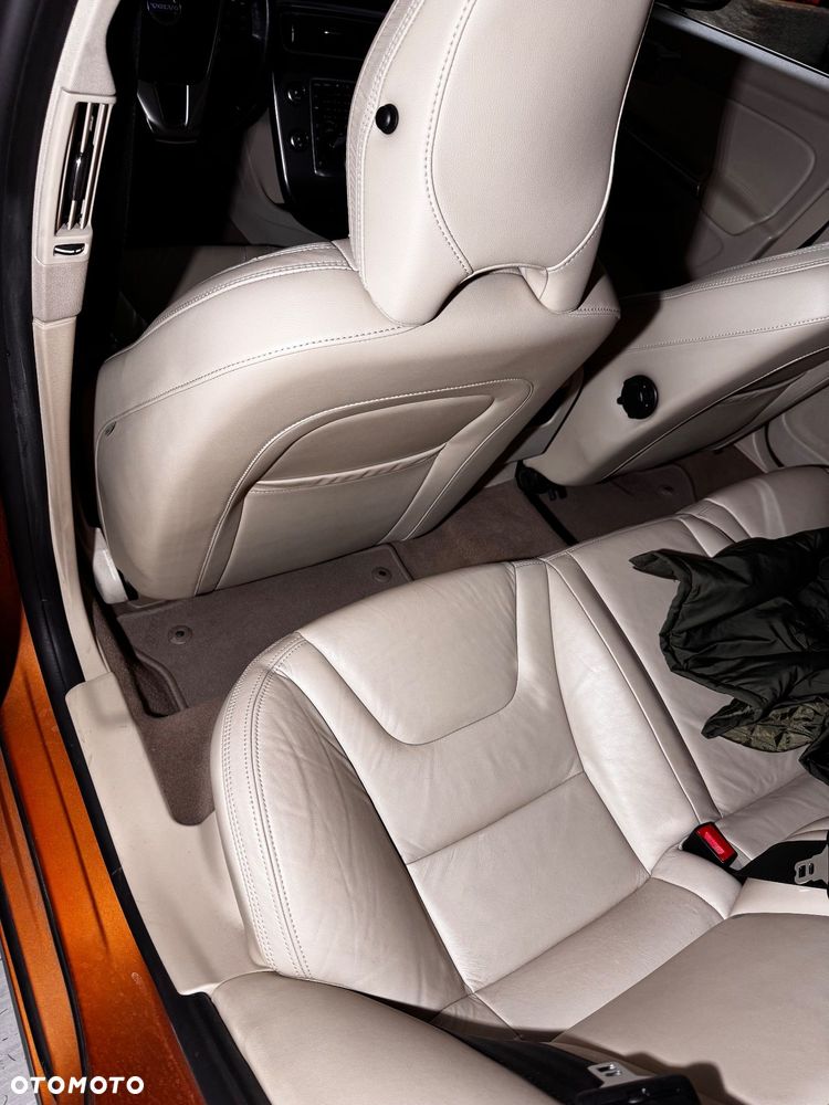Volvo S60 D5 Summum - 23