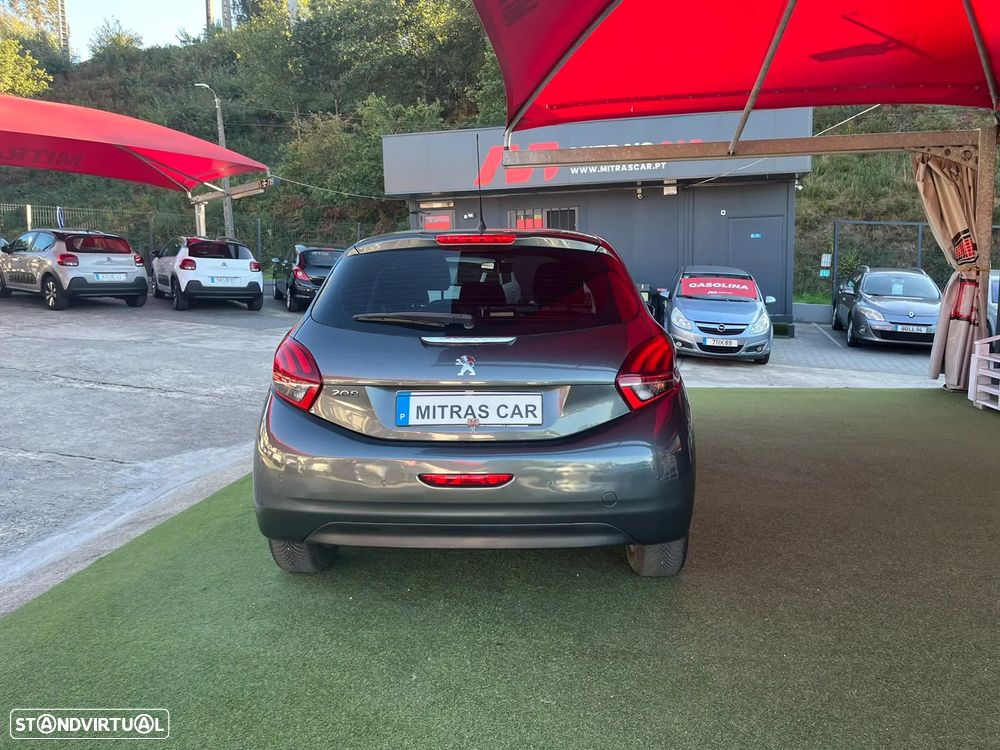 Peugeot 208 2017 photo 4