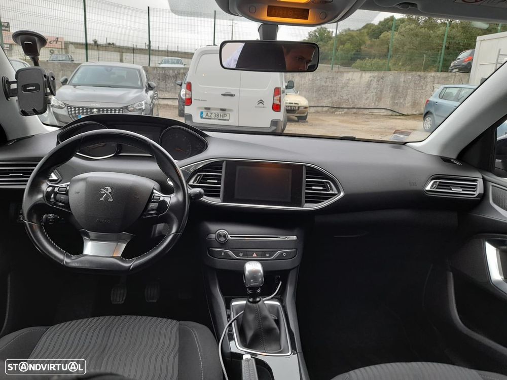 Peugeot 308 SW - 5