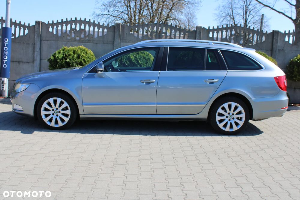 Skoda Superb 2.0 TDI DSG Comfort 4x4 - 24
