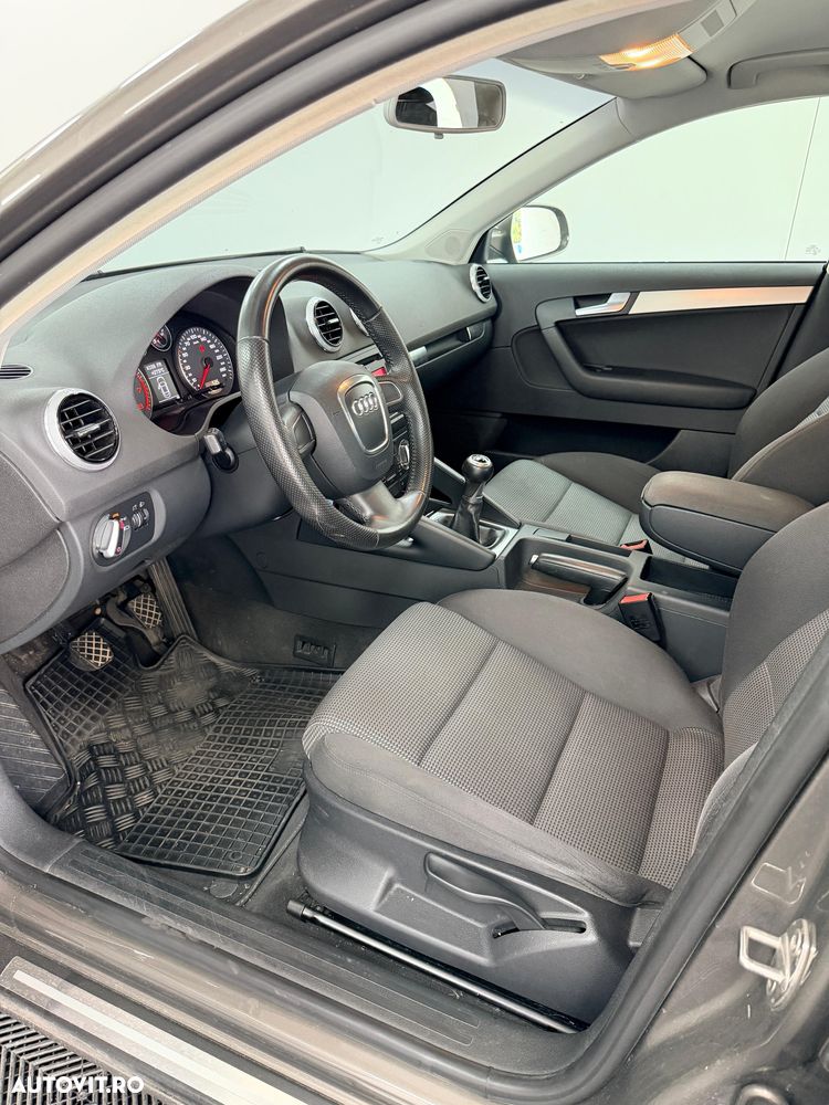 Audi A3 1.2 TFSI Ambiente - 17