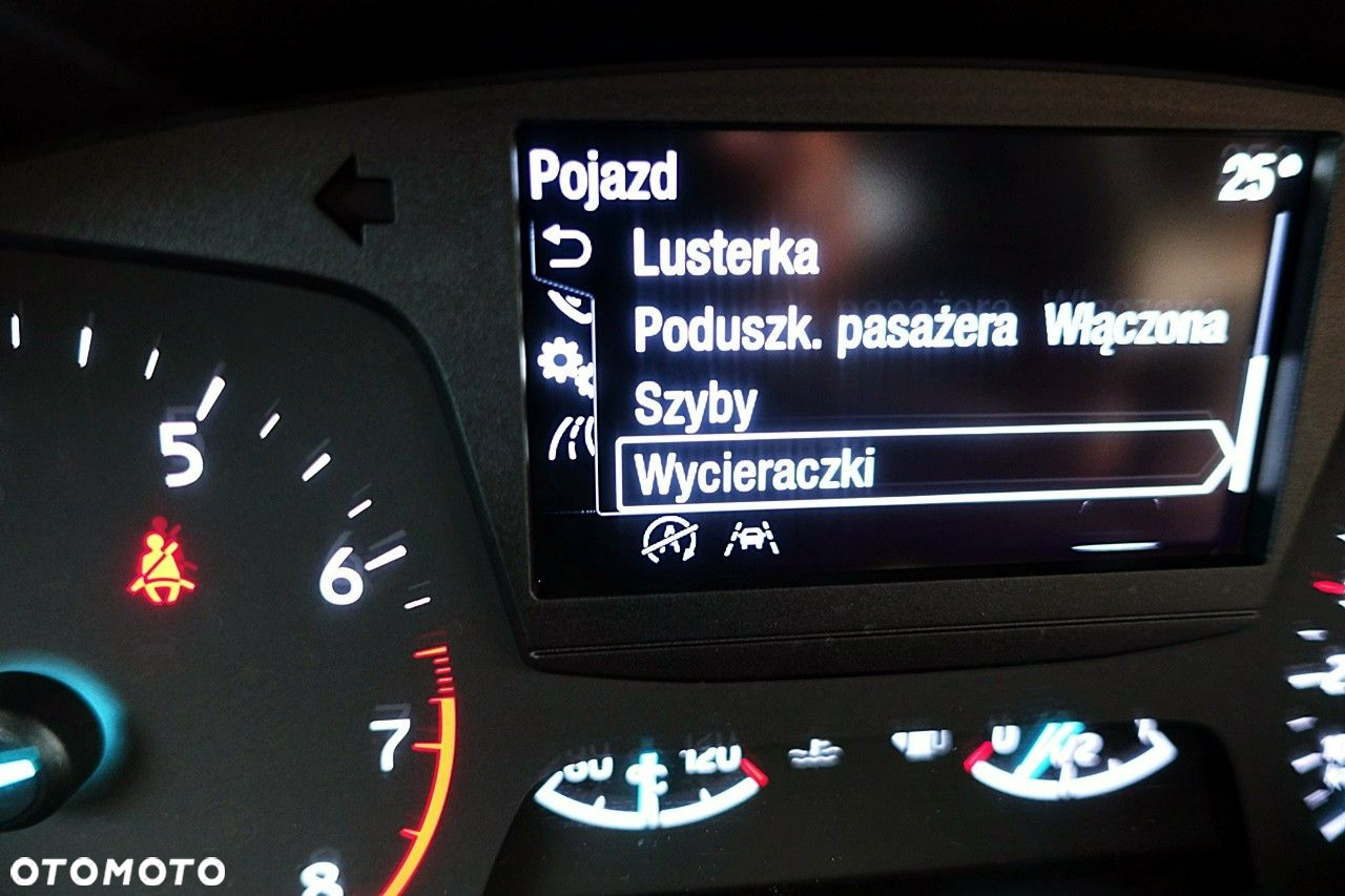 Ford Focus - 38