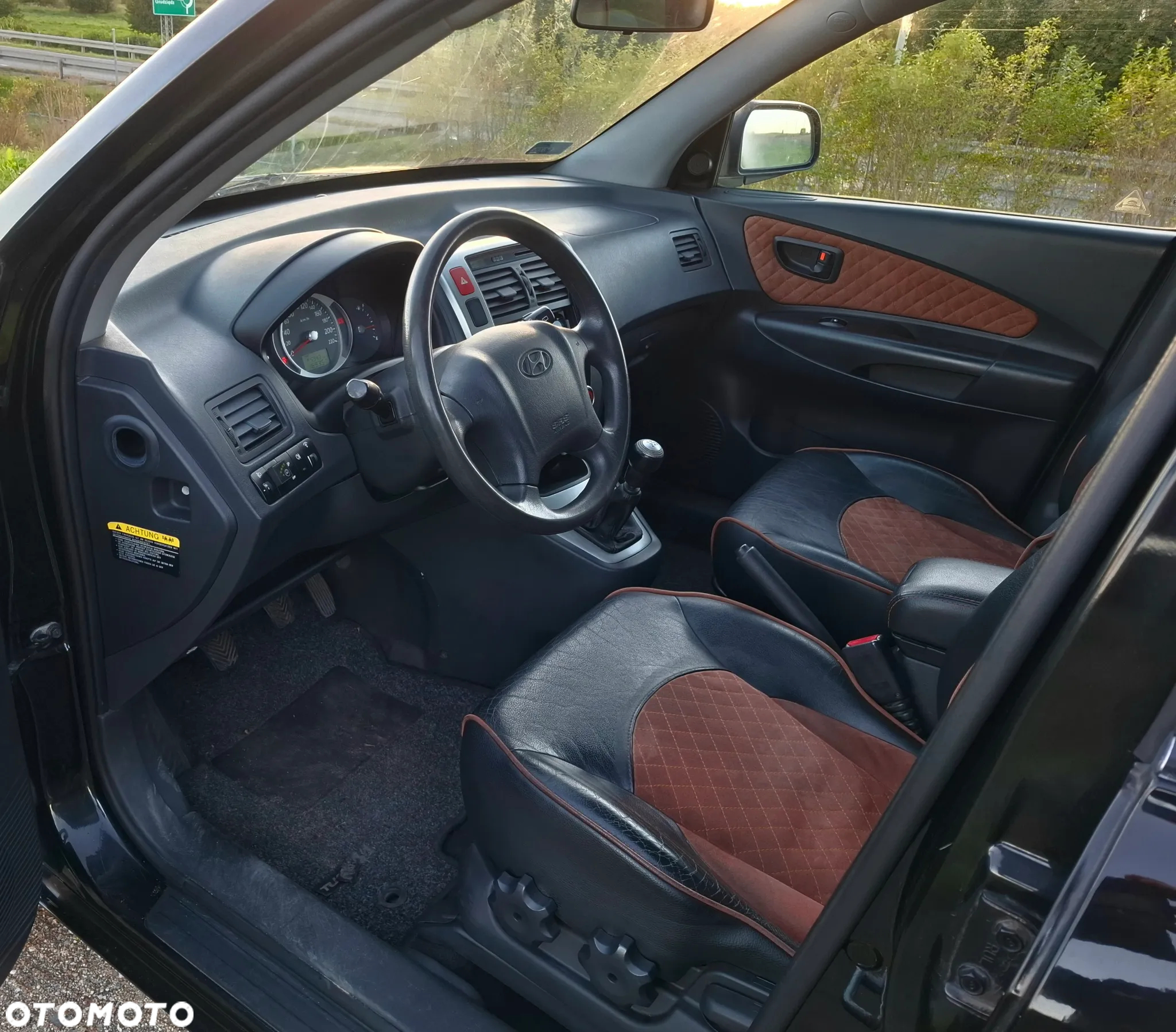 Hyundai Tucson 2.0 2WD GLS - 23