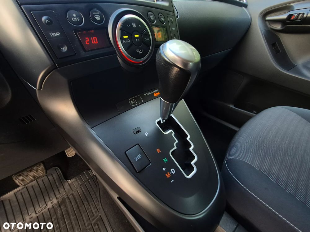 Toyota Verso 1.8 Prestige EU5 MS - 22