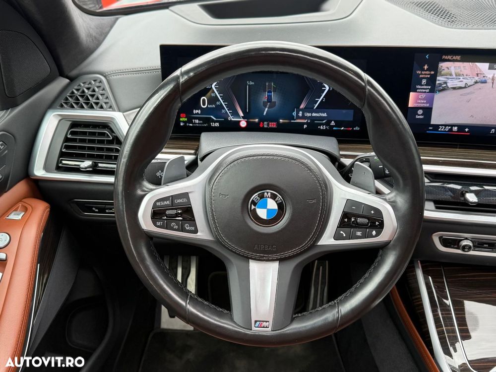 BMW X7 - 7
