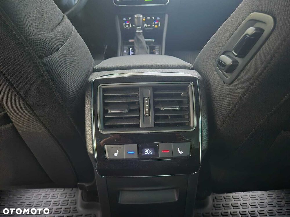 Skoda Superb 2.0 TDI SCR Style DSG - 36