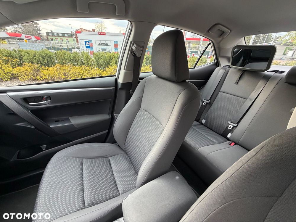 Toyota Corolla 1.33 Dual-VVT-i Cool - 24