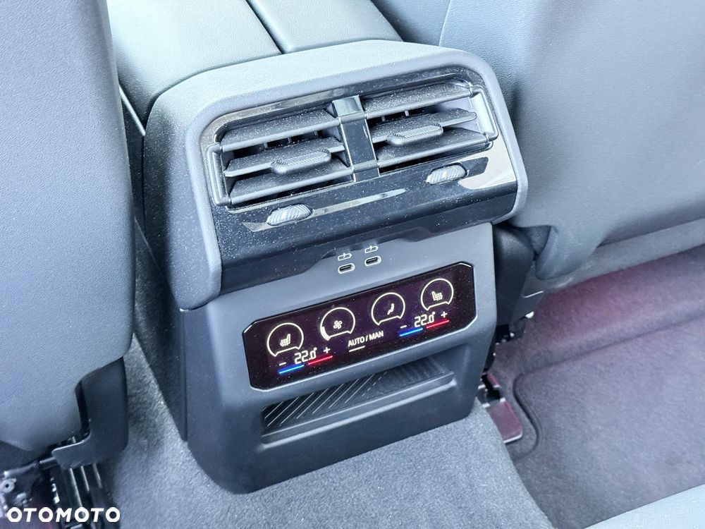 BMW Seria 5 520d - 32