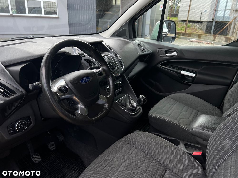 Ford Tourneo Connect - 28