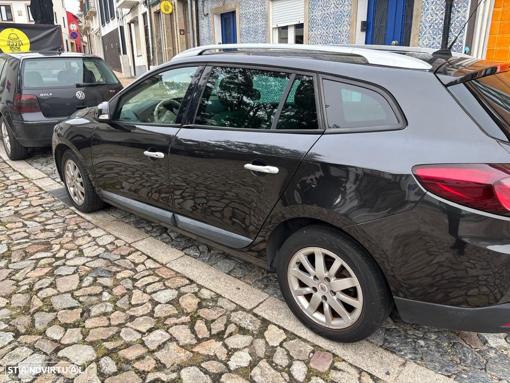 Renault Mégane Sport Tourer 1.5 dCi Dynamique - 4