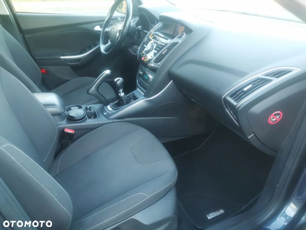 Ford Focus 1.6 EcoBoost Titanium - 13