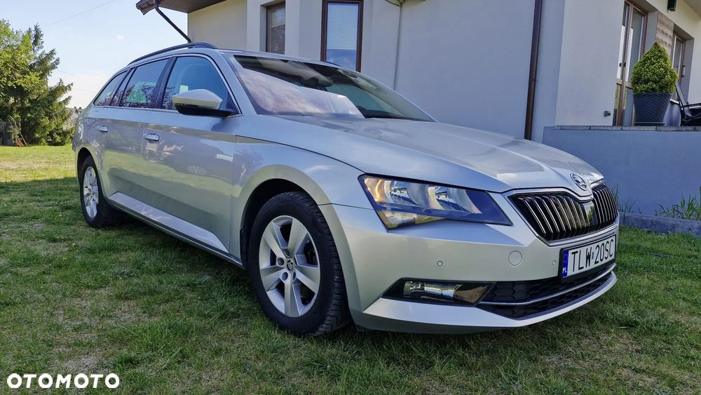 Skoda Superb 1.6 TDI DSG Ambition - 2