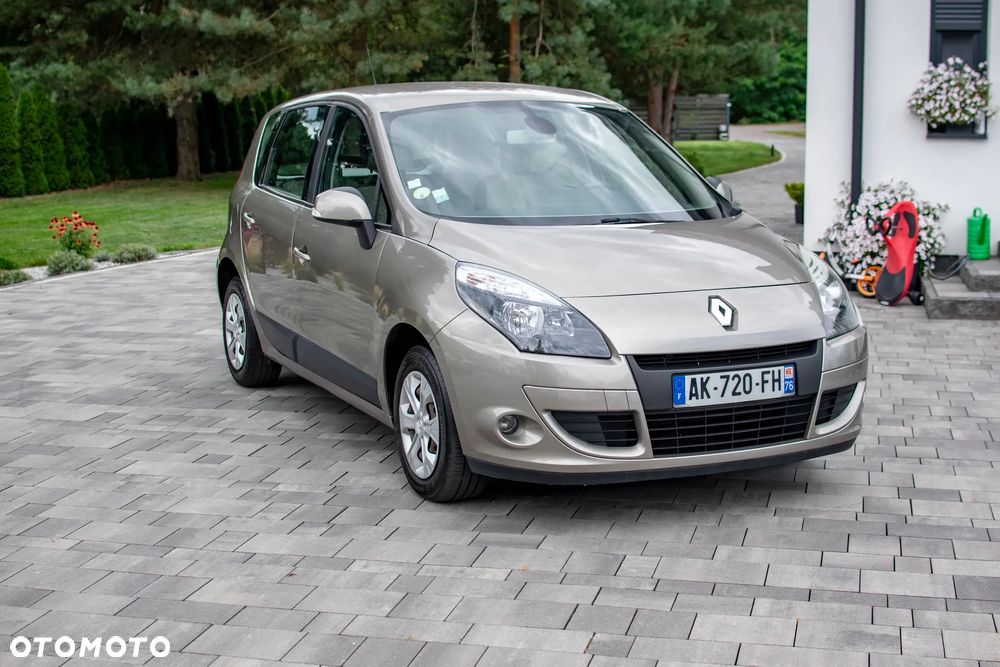 Renault Scenic - 11
