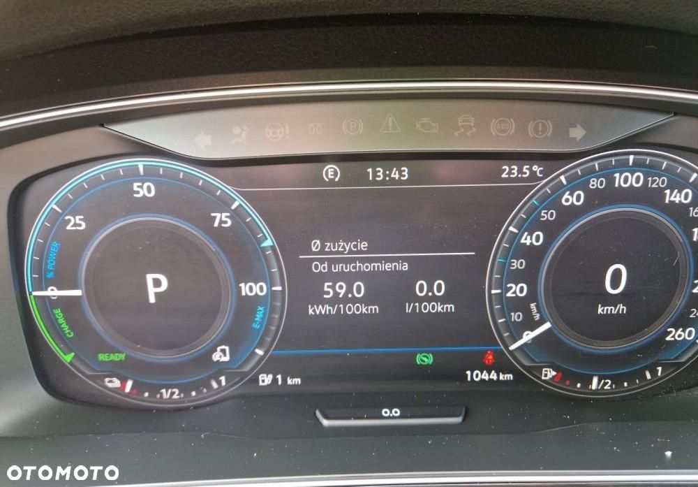 Volkswagen Golf - 19