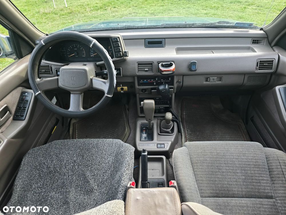 Isuzu Inny - 4