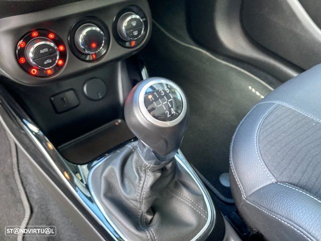 Opel Adam 1.2 Glam - 28