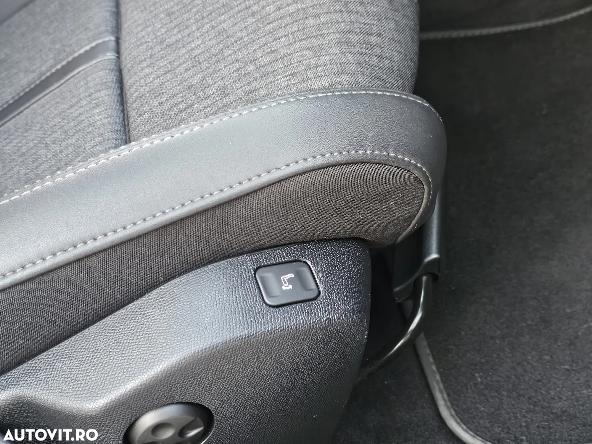 Peugeot 508 Hybrid 360 e-EAT8 SPORT ENGINEERED - 33