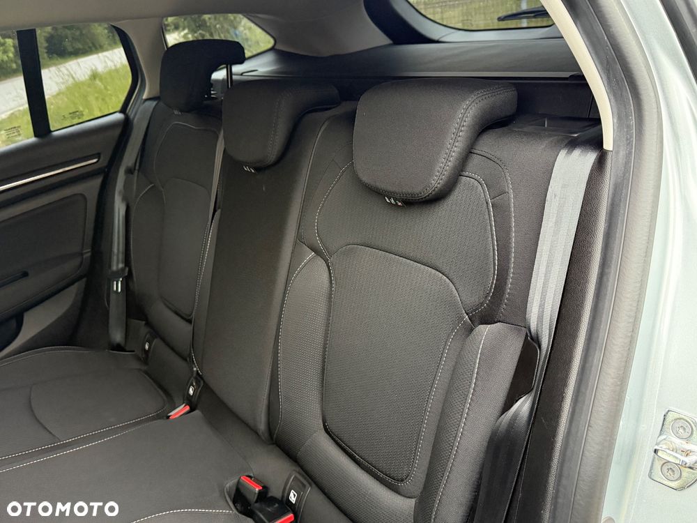 Renault Megane 1.5 Blue dCi Intens - 10