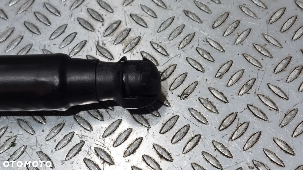 SIŁOWNIK KLAPY BAGAŻNIKA TYŁ FIAT BRAVO R2008 NR 51812267 - 2