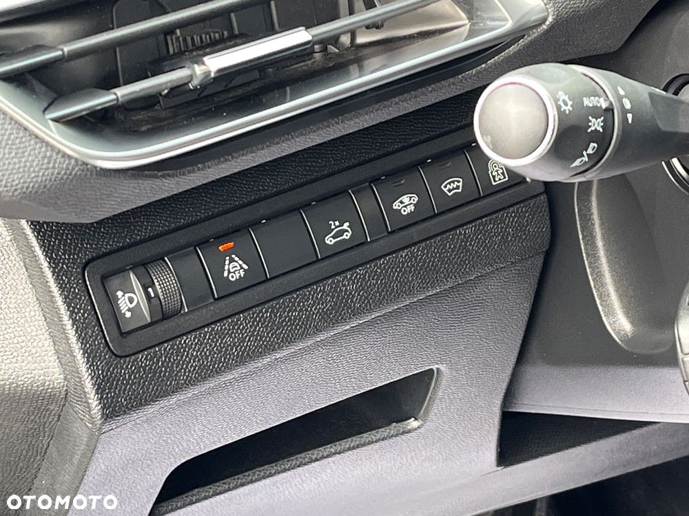Peugeot 5008 2.0 BlueHDi Allure Pack S&S EAT8 - 34