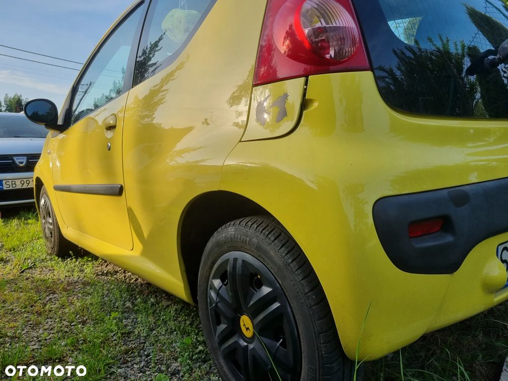 Peugeot 107 1.0 Happy - 2