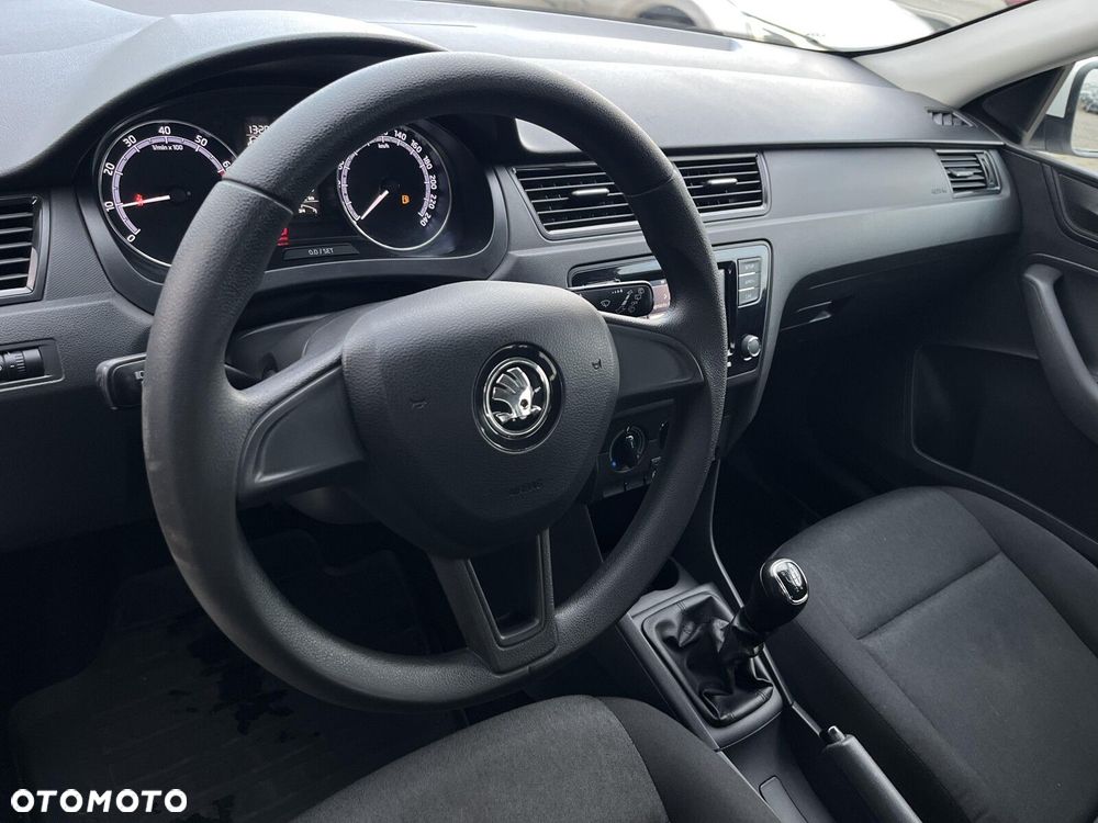 Skoda RAPID 1.0 TSI Active - 9