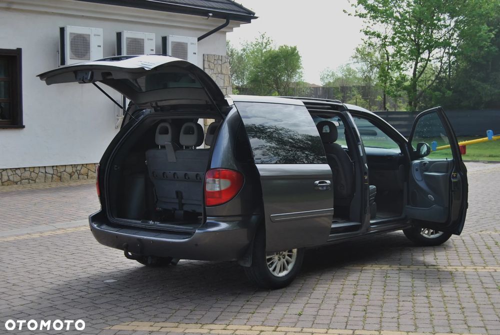 Chrysler Voyager 2.8 CRD SE - 21