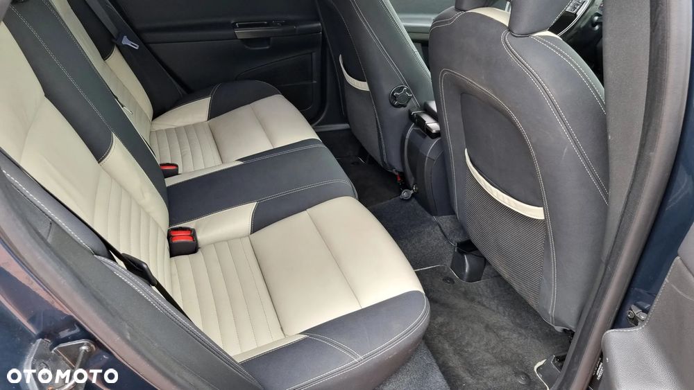 Volvo S40 D4 R-Design - 15