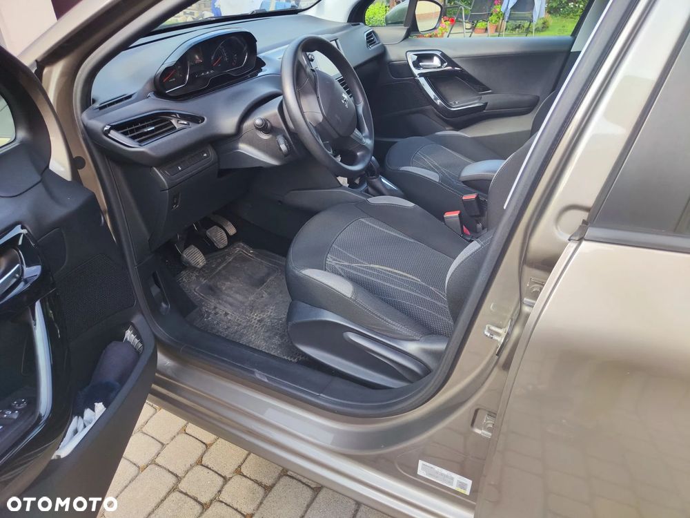 Peugeot 208 1.2 PureTech Active - 8