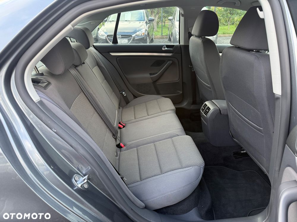 Volkswagen Jetta 1.4 TSI Sportline - 13
