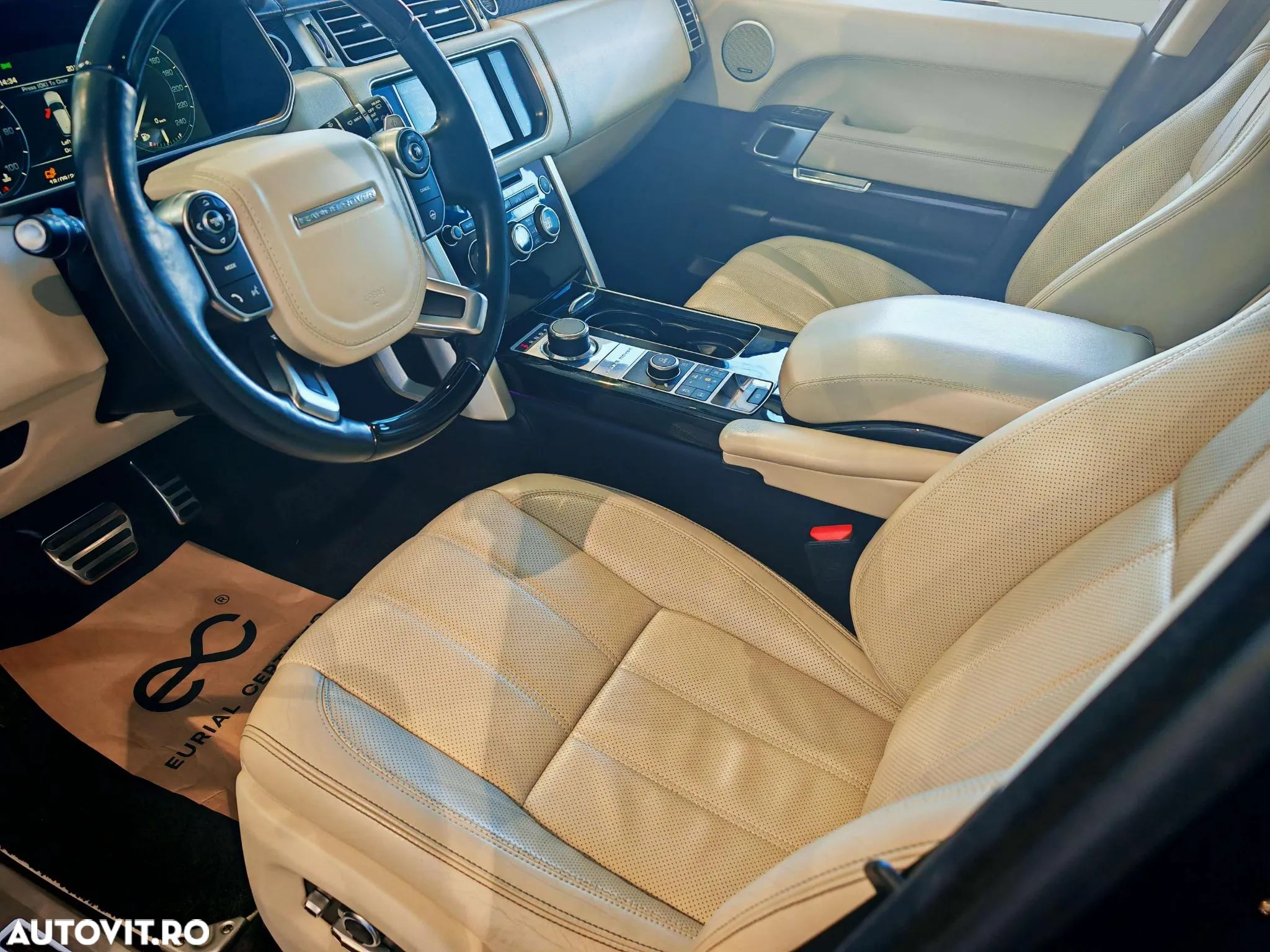 Land Rover Range Rover LWB 3.0 I SDV6 HEV Autobiography - 9