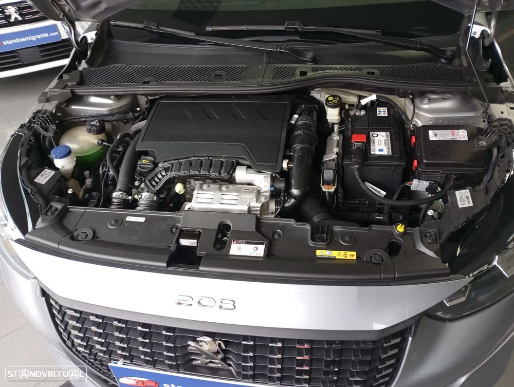 Peugeot 208 PureTech 100 EAT8 Active Pack - 11