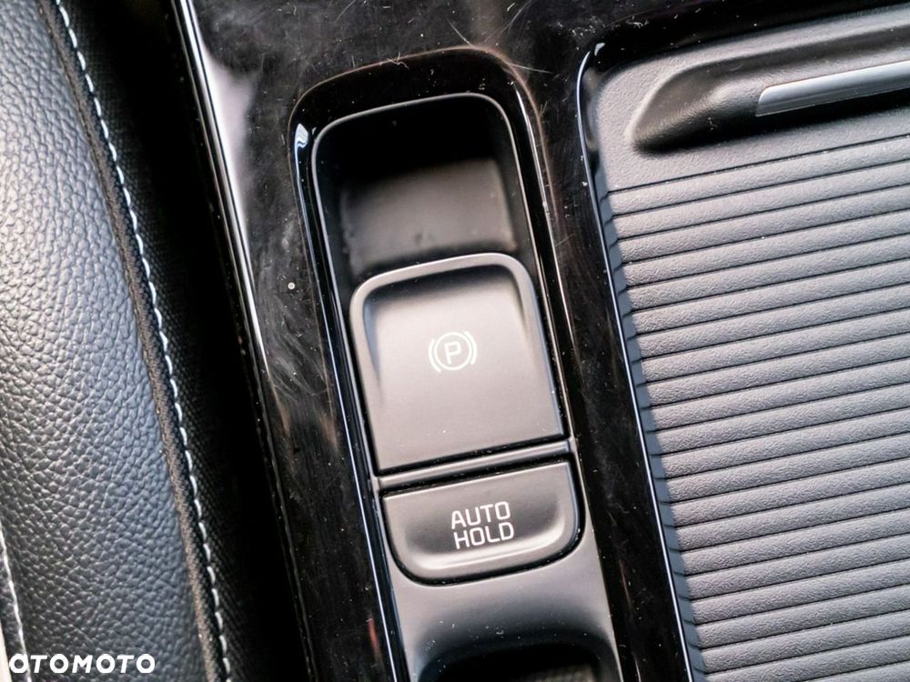 Kia Ceed 1.5 T-GDI Tribute DCT - 25